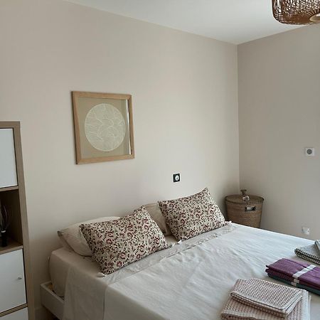 Belle Maison Contemporaine Ampus Exterior photo